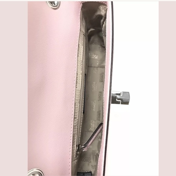 Stunning Michael Kors CrossBody! - Picture 8 of 8